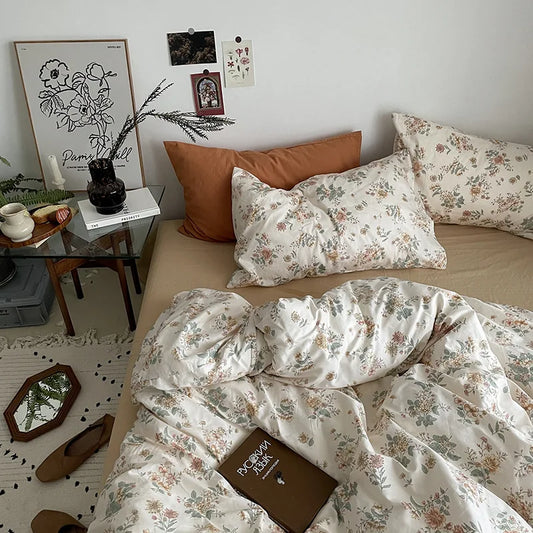 Vintage Floral Bedding Set